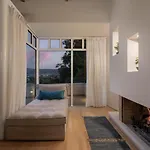 Vilia House On The Hill - Luxury With Heated Pool Near Chania 빌라
