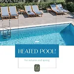 Vilia House On The Hill - Luxury With Heated Pool Near Chania 빌라 하니아