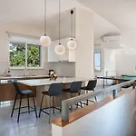 Vilia House On The Hill - Luxury With Heated Pool Near Chania ヴィラ