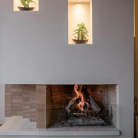 Vilia House On The Hill - Luxury With Heated Pool Near Chania