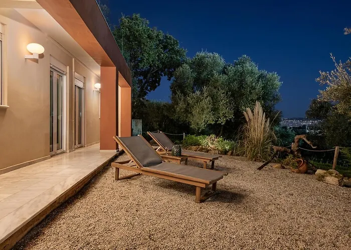Vilia House On The Hill - Luxury With Heated Pool Near Chania *