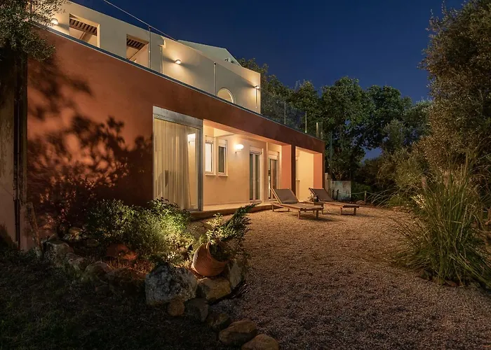 빌라 Vilia House On The Hill - Luxury With Heated Pool Near Chania