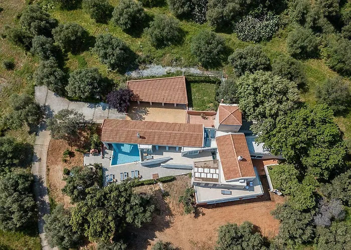 Vilia House On The Hill - Luxury With Heated Pool Near Chania * 하니아