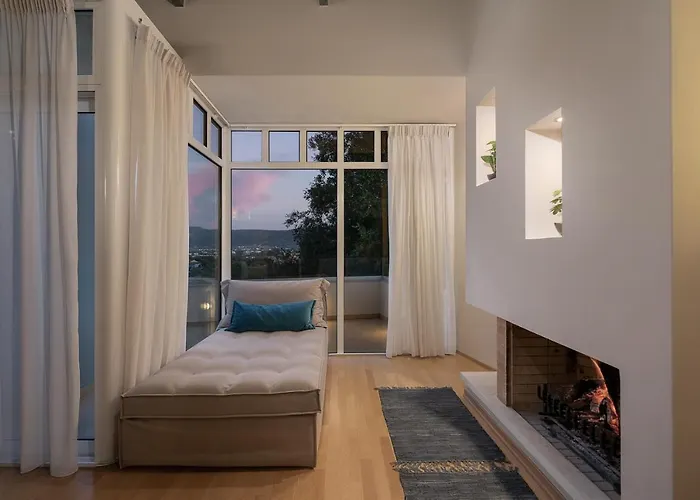 Vilia House On The Hill - Luxury With Heated Pool Near Chania Villa